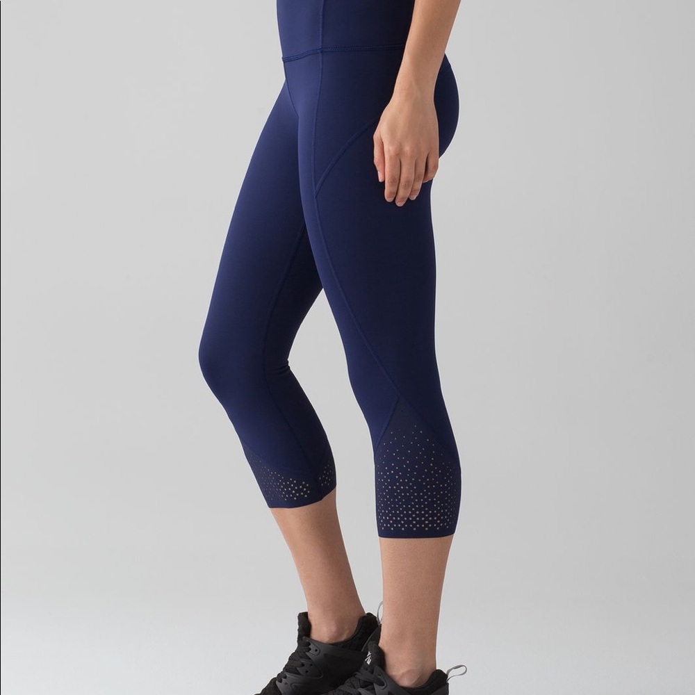 5 for $25 Lululemon Anew Crops 21”